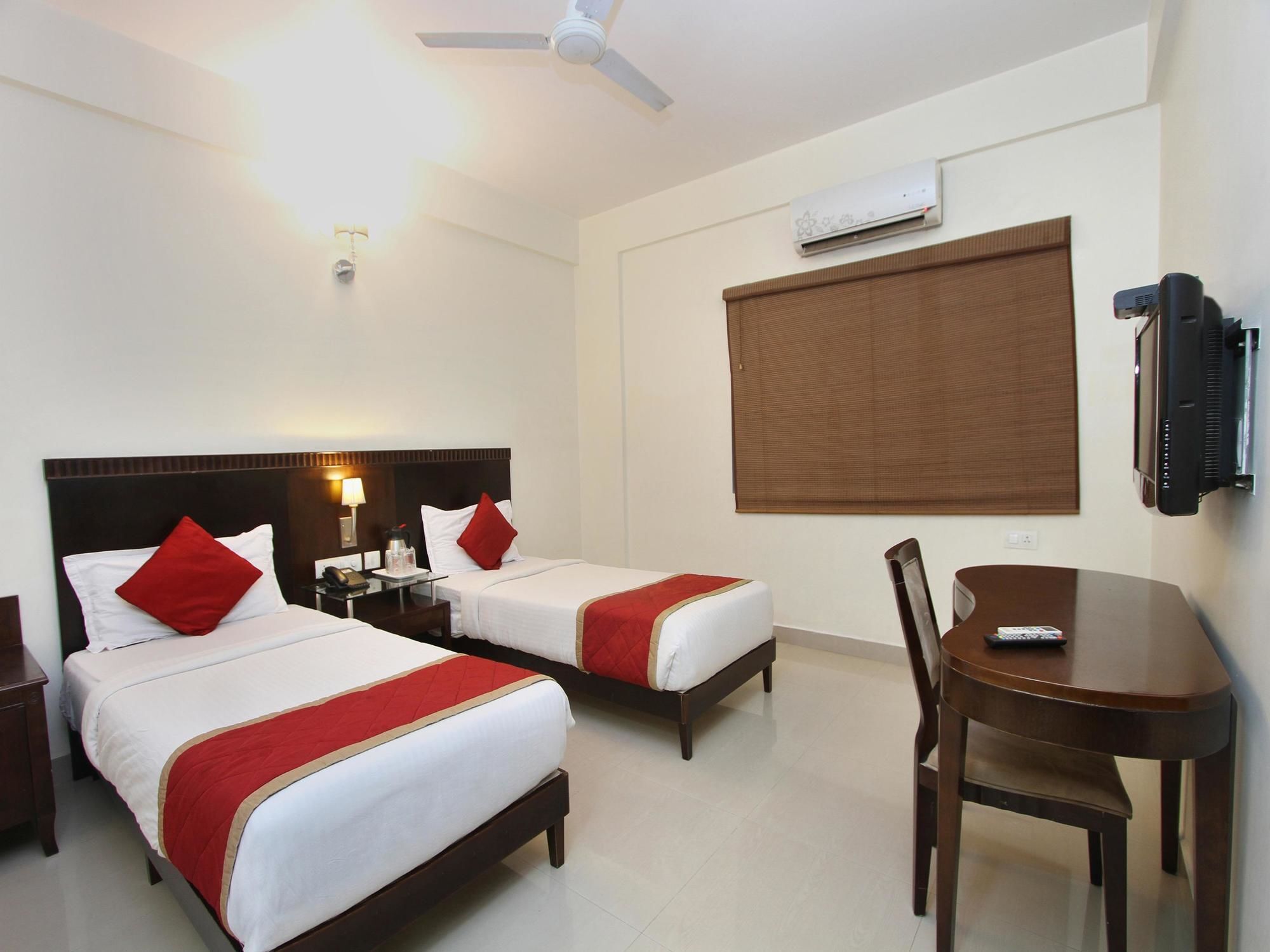 Oyo 435 Hotel Amshi International Bangalore Ngoại thất bức ảnh